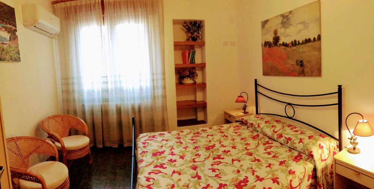 Casa Vacanze Sole E Mare Теулада Екстериор снимка