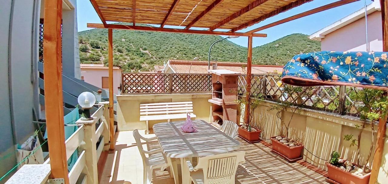 Casa Vacanze Sole E Mare Теулада Екстериор снимка