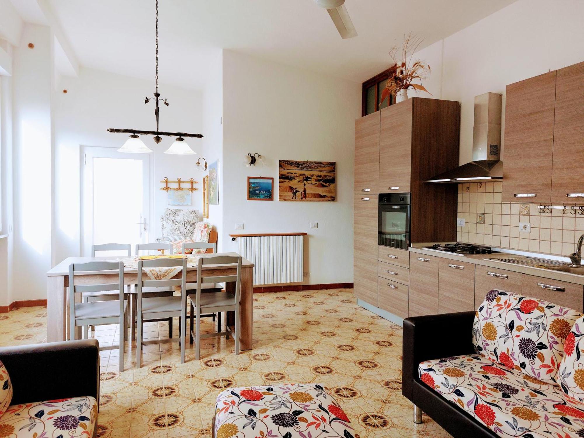 Casa Vacanze Sole E Mare Теулада Екстериор снимка